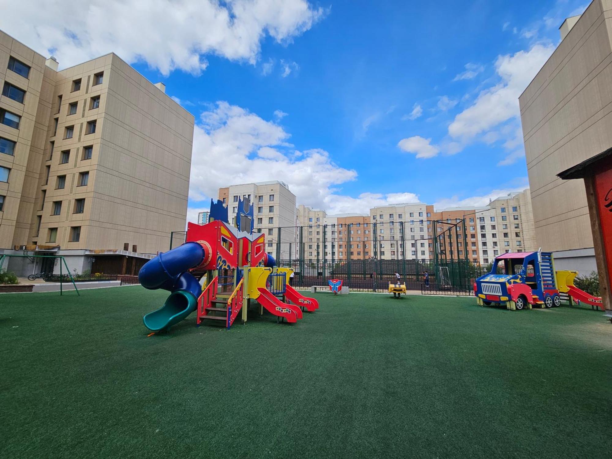 Ernaz Plus Apartments-Expo-Boulevard 130 Astana Exteriér fotografie